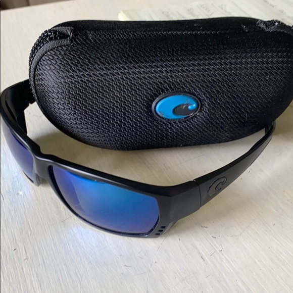 Costa Del Mar men’s Sunglasses - Picture 4 of 4